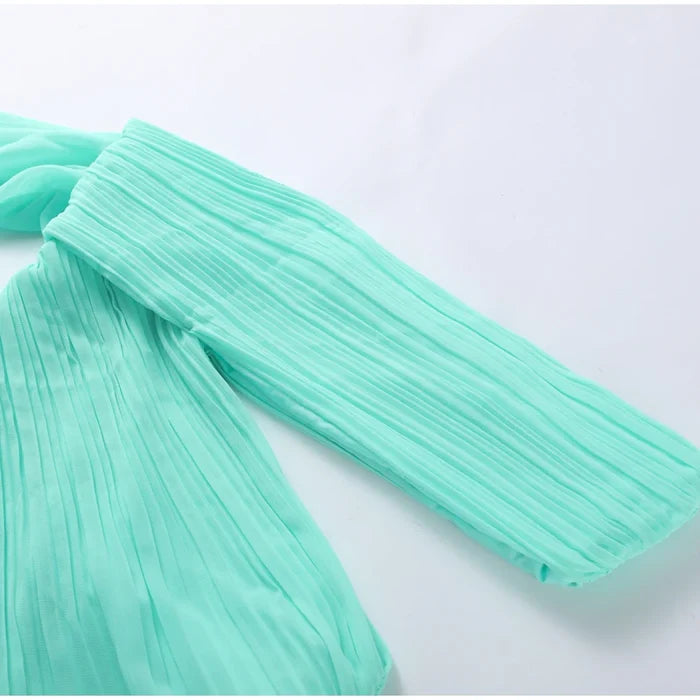 Vestido Longo Elegante Plissado com Capa Zunna Natla